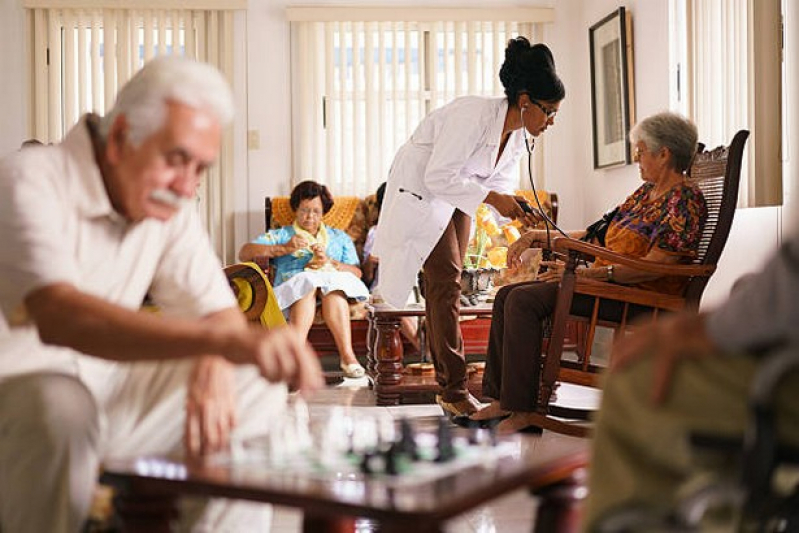 Day Care para Idosos Pós Cirúrgico Agendar Joinville - Day Care para Idoso com Alzheimer