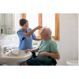 serviço de enfermagem para idosos acamados Itajaí